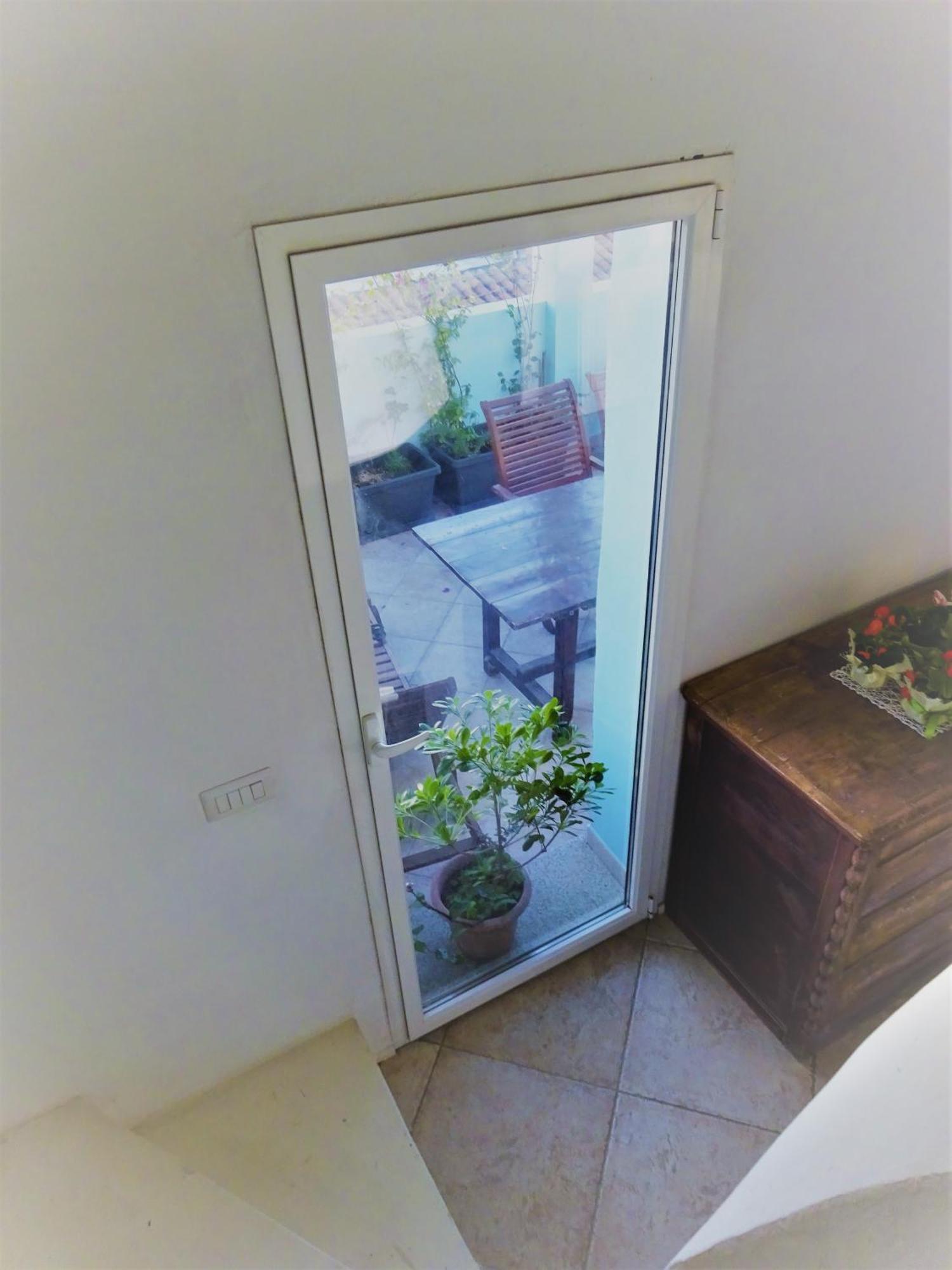 White - San Pantaleo Apartment Exterior photo