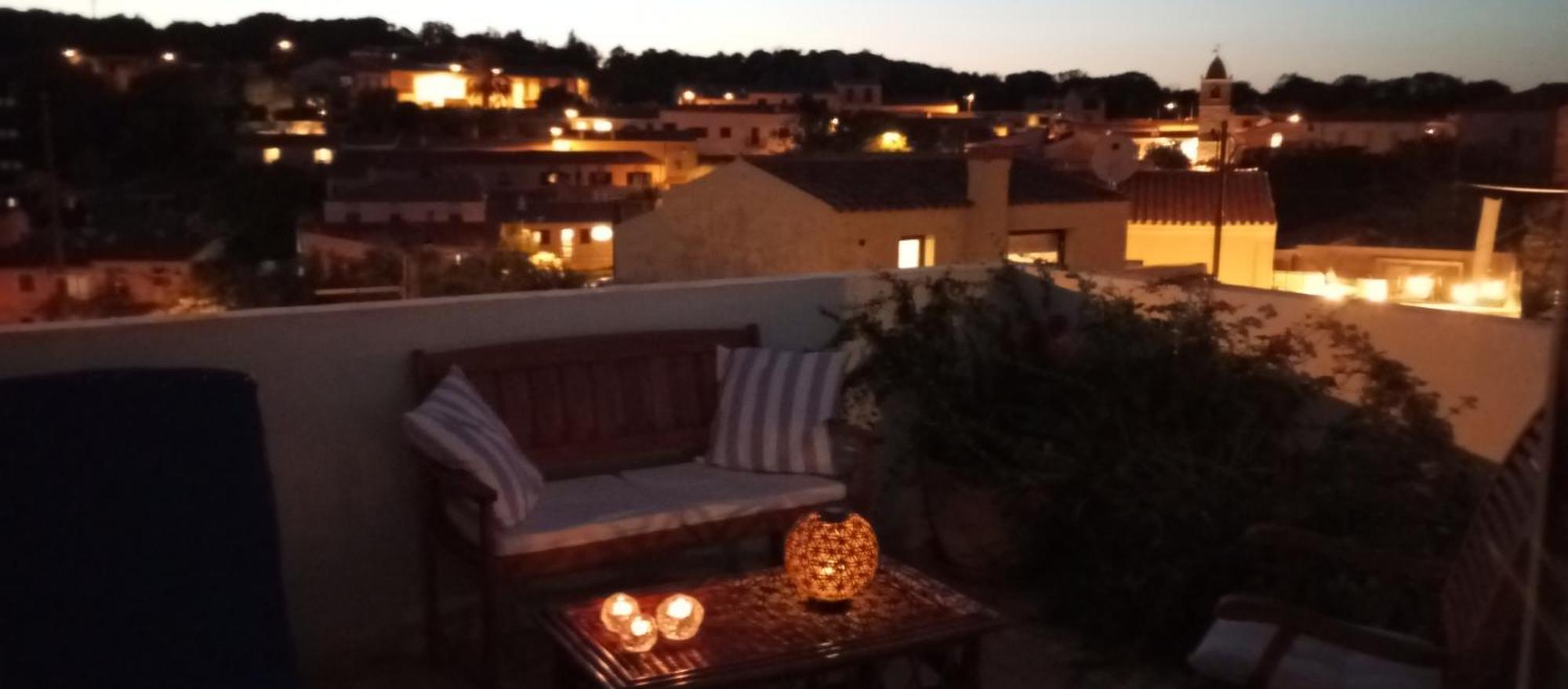 White - San Pantaleo Apartment Exterior photo